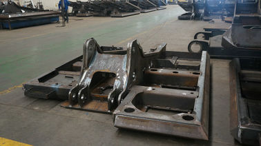 China Excavator / Truck-Mounted Crane Mobile Chassis With Alloy Steel Q345D supplier