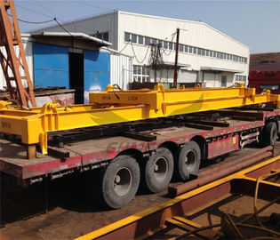 China 40Ft Semi Auto Gantry Crane Container Spreader / Containers Lifting Equipment supplier